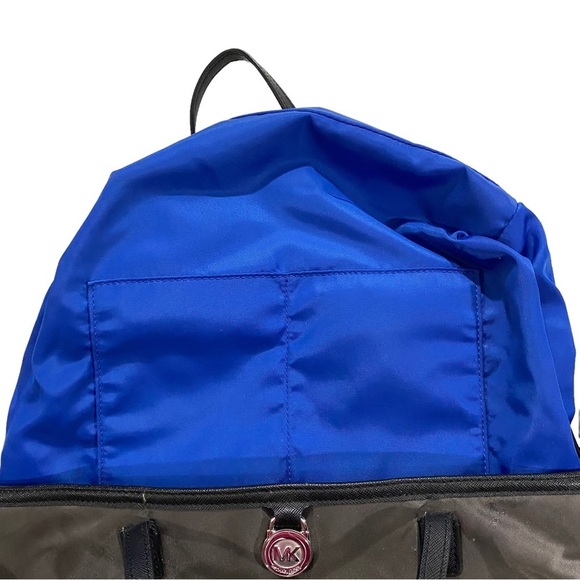 Michael Kors Gray Nylon Kempton Tote Bag Purse Zip Close 10”x15” Silver Charm - Picture 13 of 14